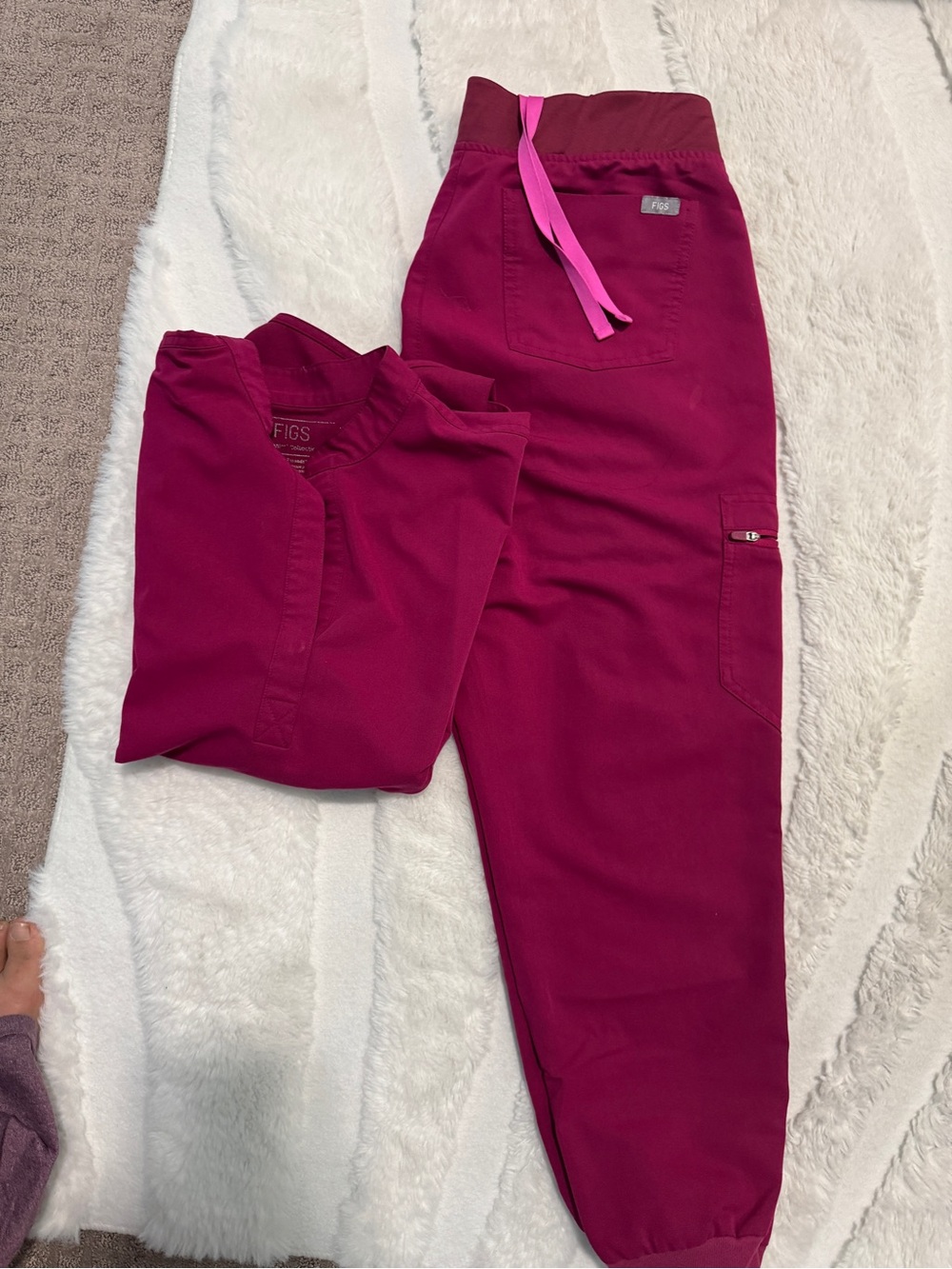 Figs Women's Jogger Scrub Set in Raspberry with Pink Drawstring